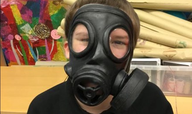 {